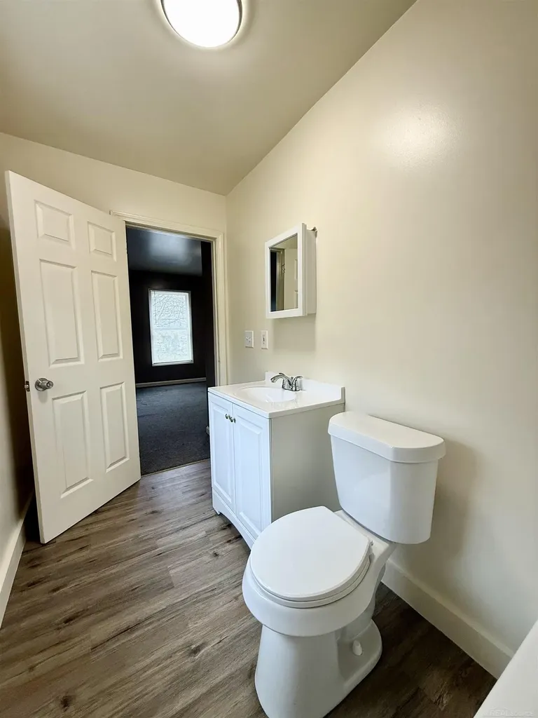 261 N Saginaw Street Pontiac City MI 48342