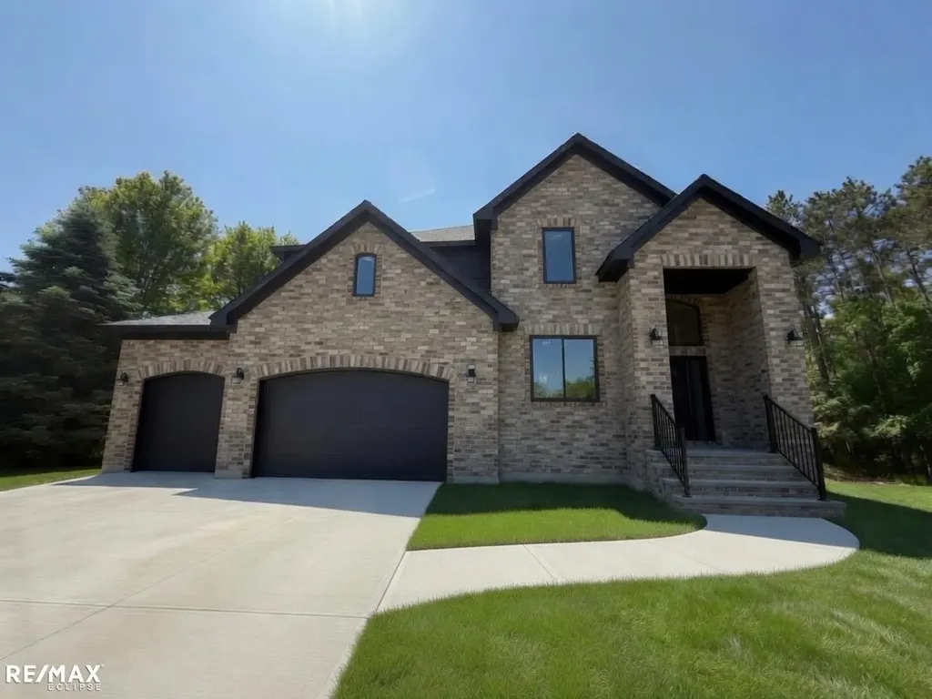 1612 Royal Birkdale Drive Oxford Charter Township MI 48371