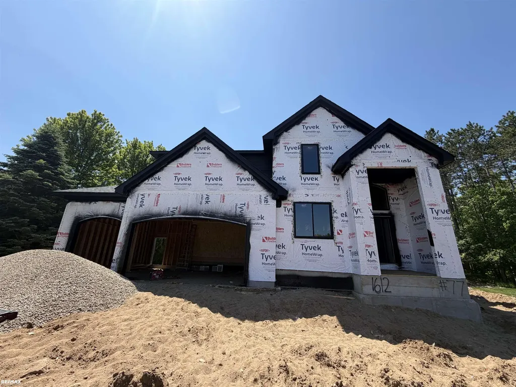 1612 Royal Birkdale Drive Oxford Charter Township MI 48371