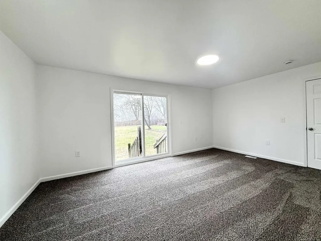 261 N Saginaw Street Pontiac City MI 48342