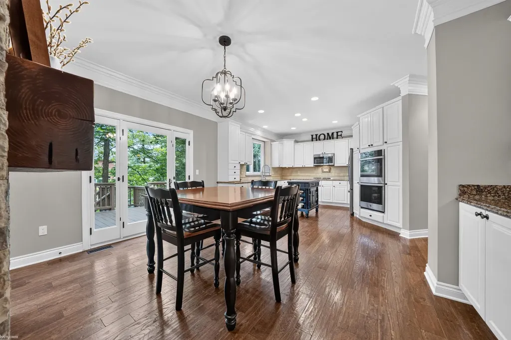 4896 Brookside Lane Washington Township MI 48094