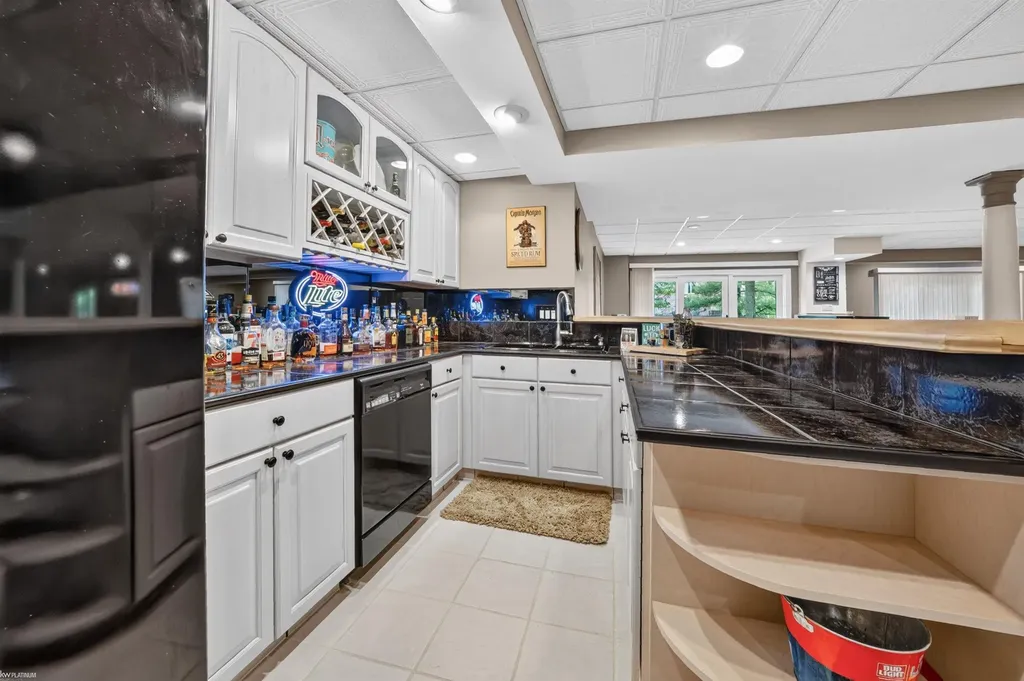 4896 Brookside Lane Washington Township MI 48094
