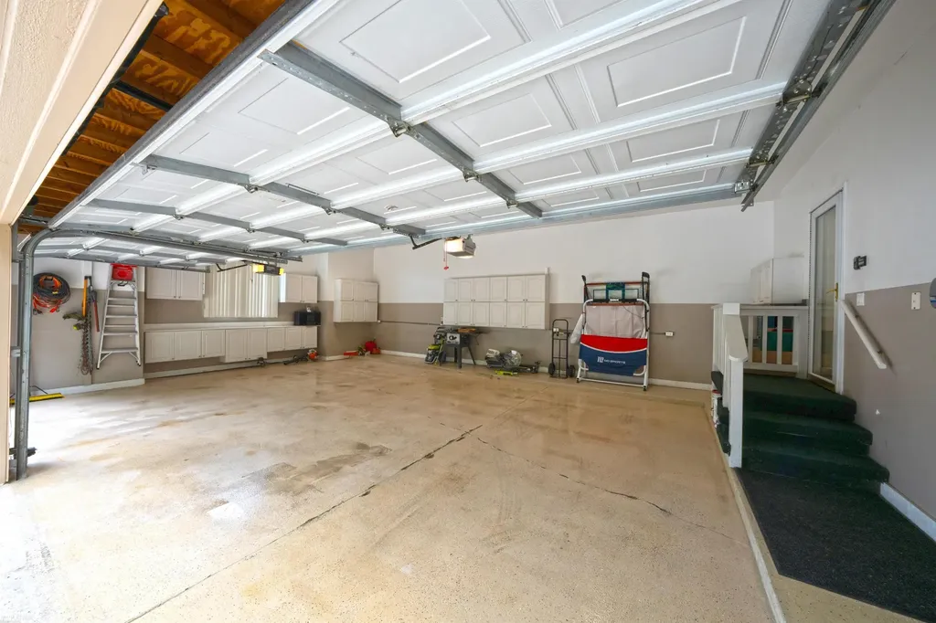 4896 Brookside Lane Washington Township MI 48094
