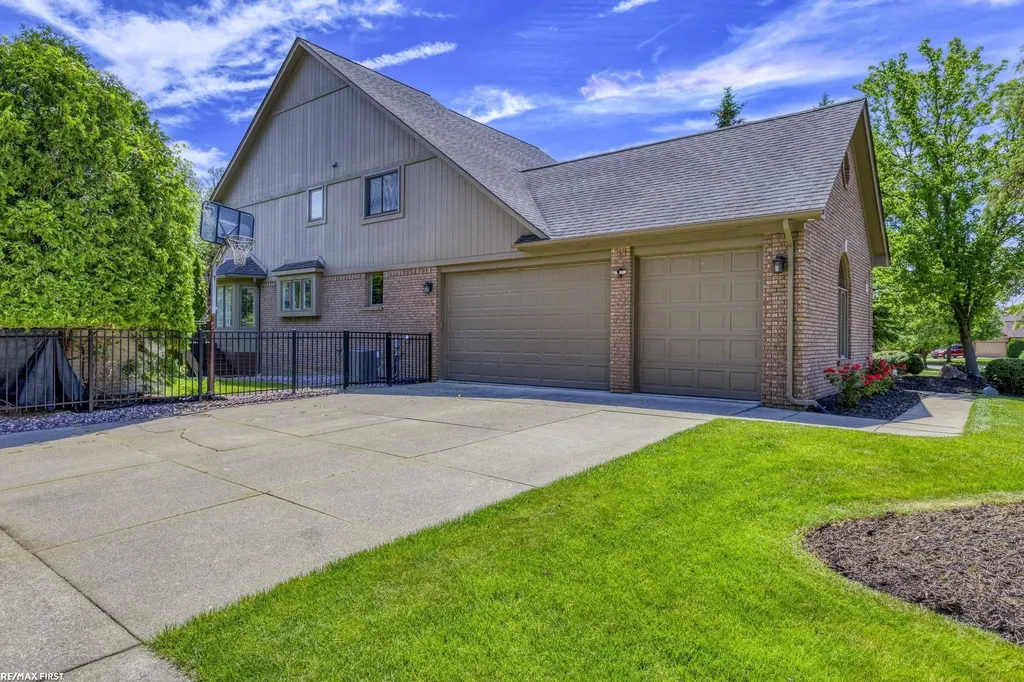 57898 Abraham Drive Washington Township MI 48094
