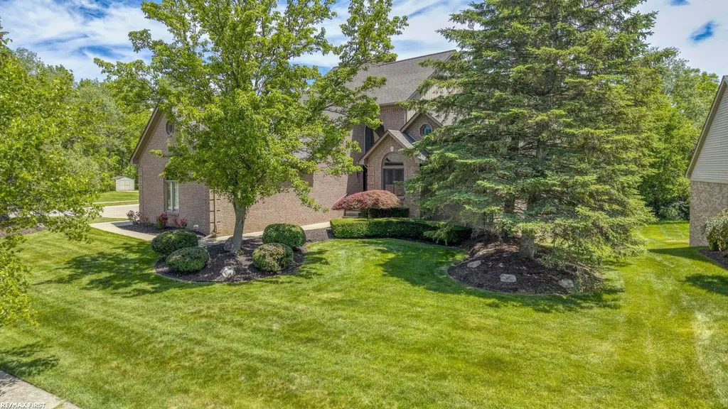 57898 Abraham Drive Washington Township MI 48094