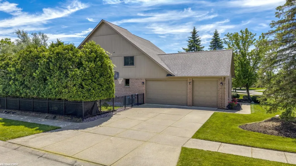 57898 Abraham Drive Washington Township MI 48094