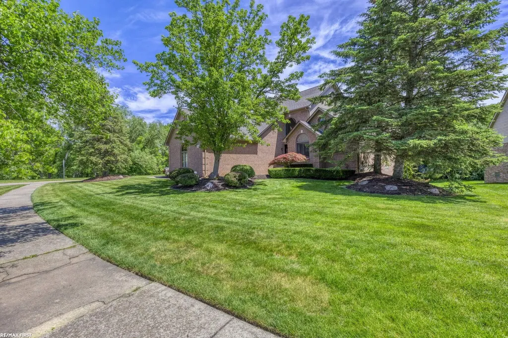57898 Abraham Drive Washington Township MI 48094