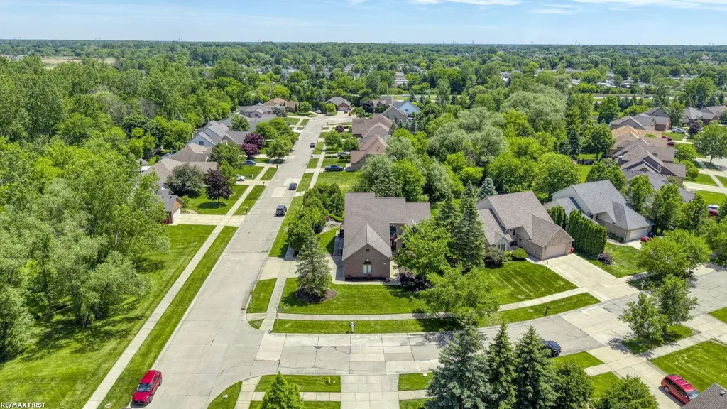 57898 Abraham Drive Washington Township MI 48094