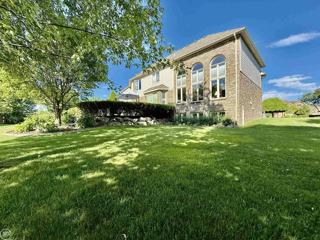 54828 Danielle Street New Baltimore City MI 48047