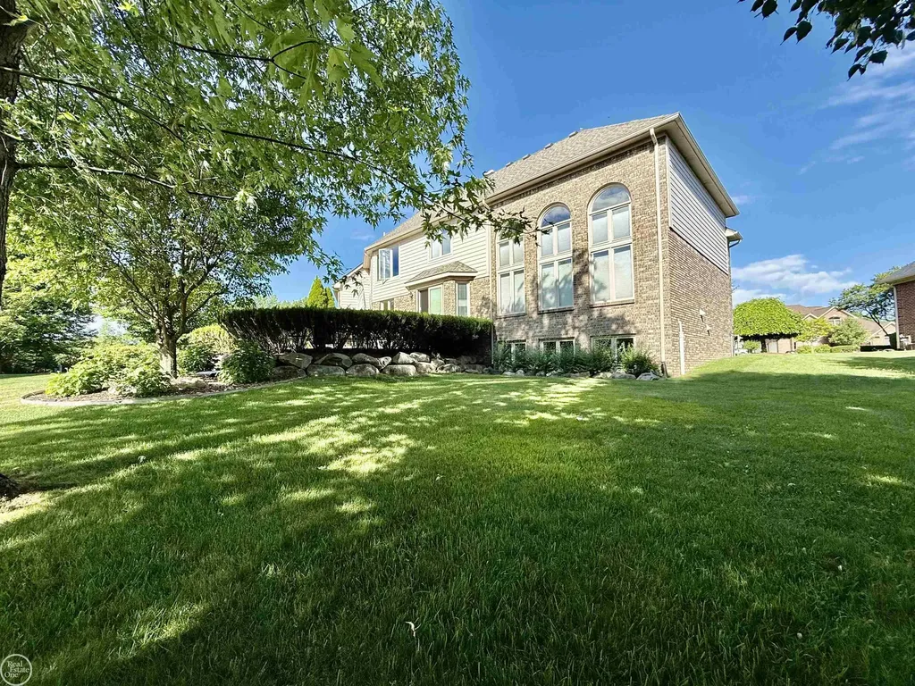 54828 Danielle Street New Baltimore City MI 48047