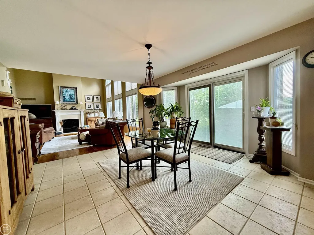 54828 Danielle Street New Baltimore City MI 48047