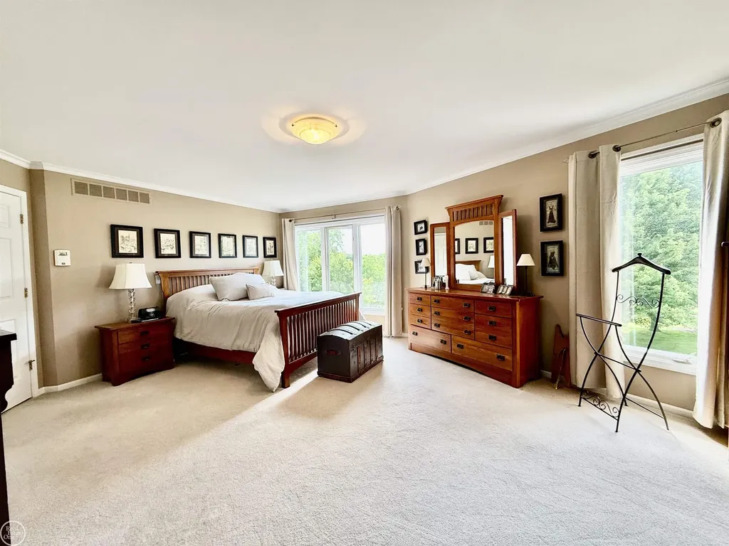 54828 Danielle Street New Baltimore City MI 48047