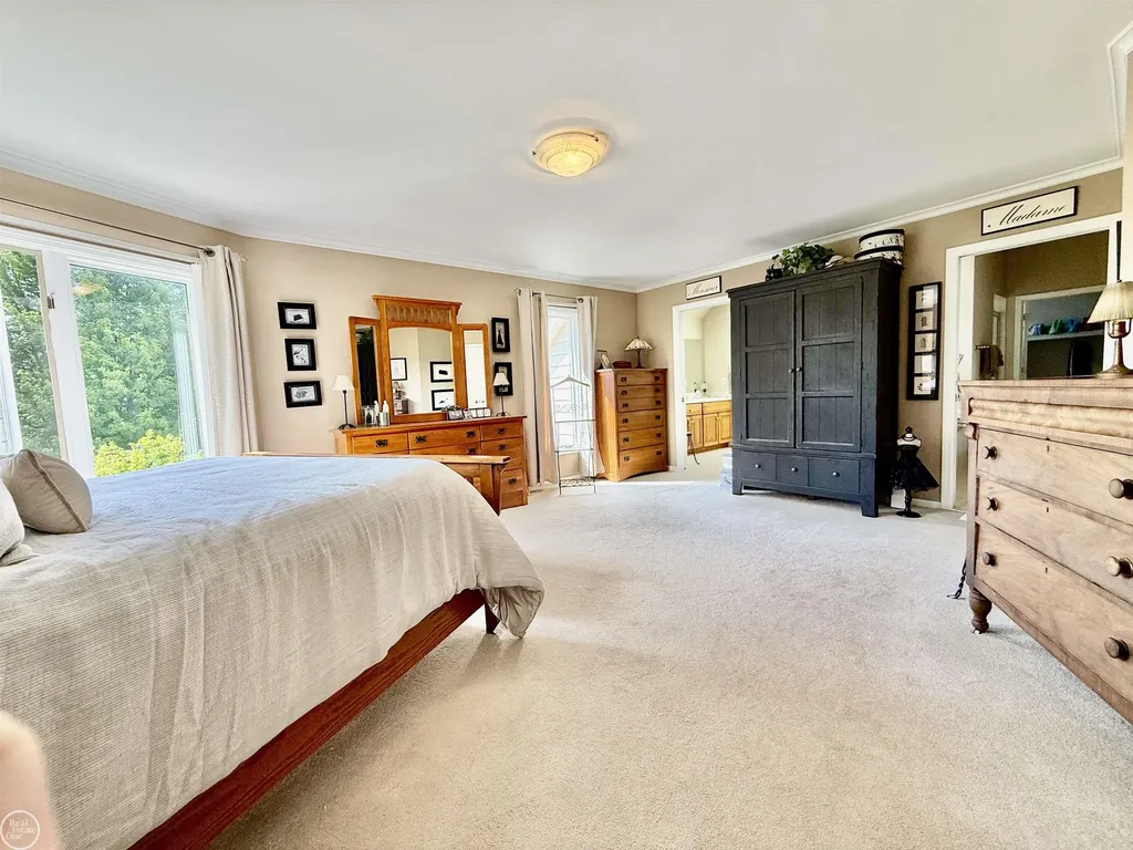 54828 Danielle Street New Baltimore City MI 48047