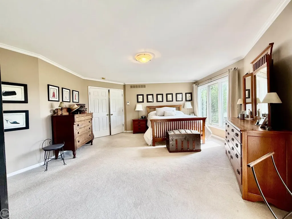 54828 Danielle Street New Baltimore City MI 48047