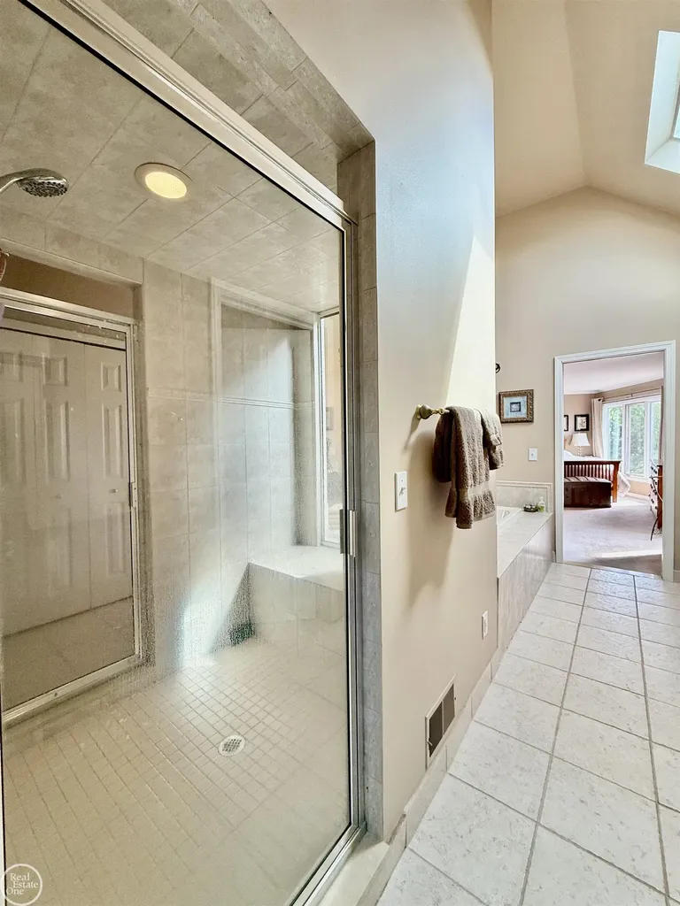 54828 Danielle Street New Baltimore City MI 48047