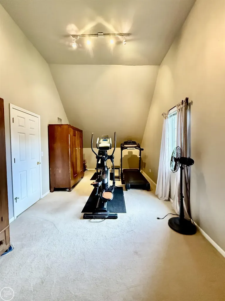 54828 Danielle Street New Baltimore City MI 48047