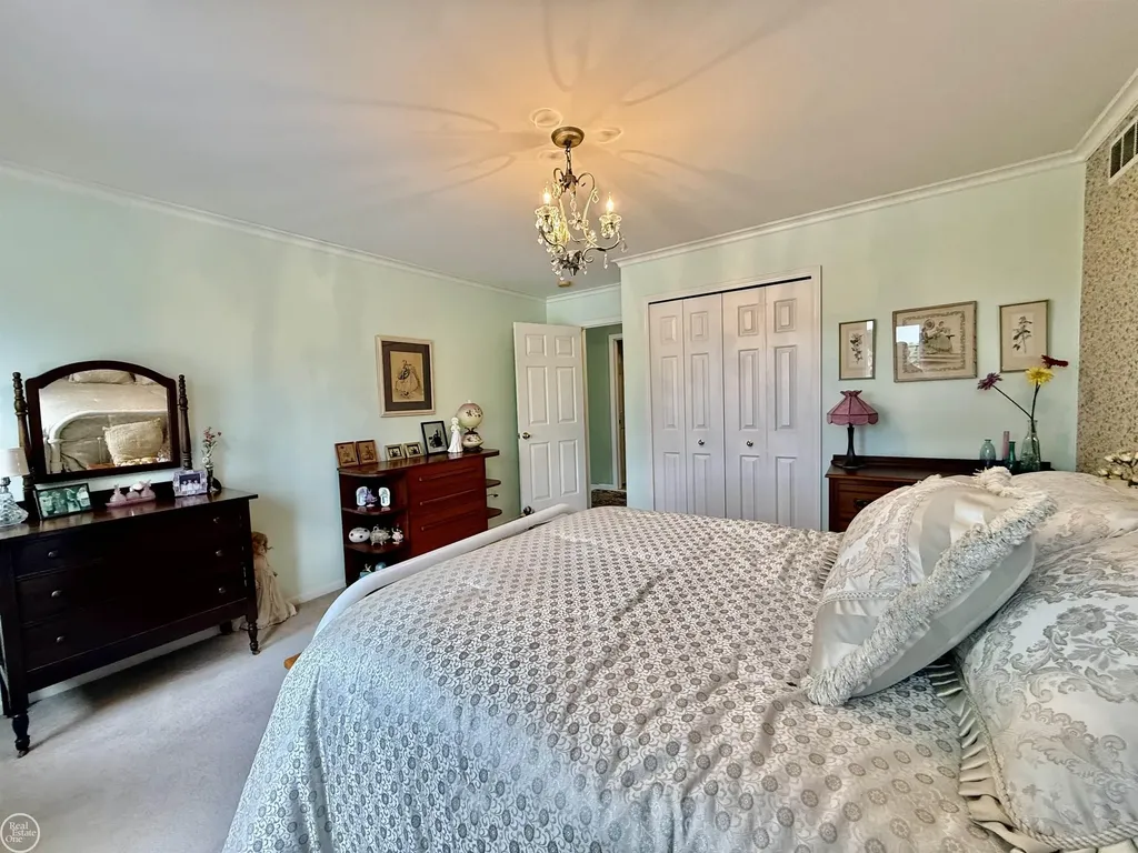 54828 Danielle Street New Baltimore City MI 48047