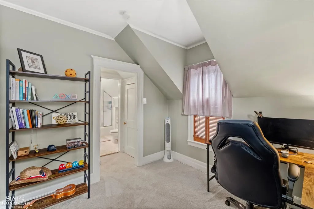 357 Roosevelt Pl. Place Grosse Pointe City MI 48236