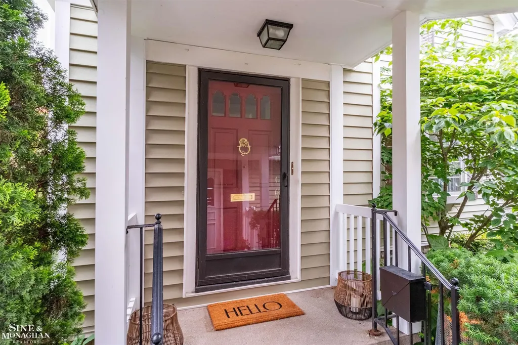 357 Roosevelt Pl. Place Grosse Pointe City MI 48236