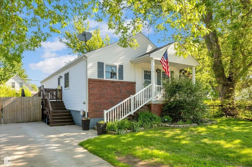 1303 Russel Court Port Huron City MI 48060
