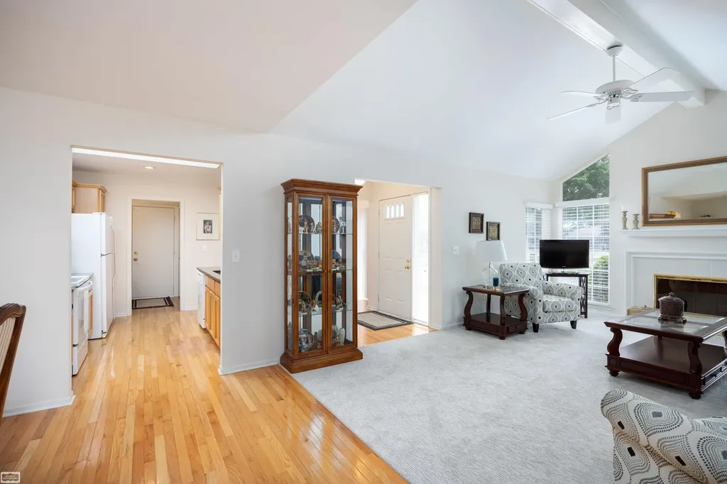 48743 Keystone Court Shelby Charter Township MI 48315