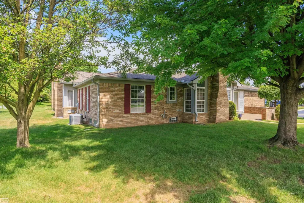 48743 Keystone Court Shelby Charter Township MI 48315