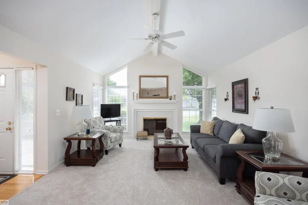 48743 Keystone Court Shelby Charter Township MI 48315