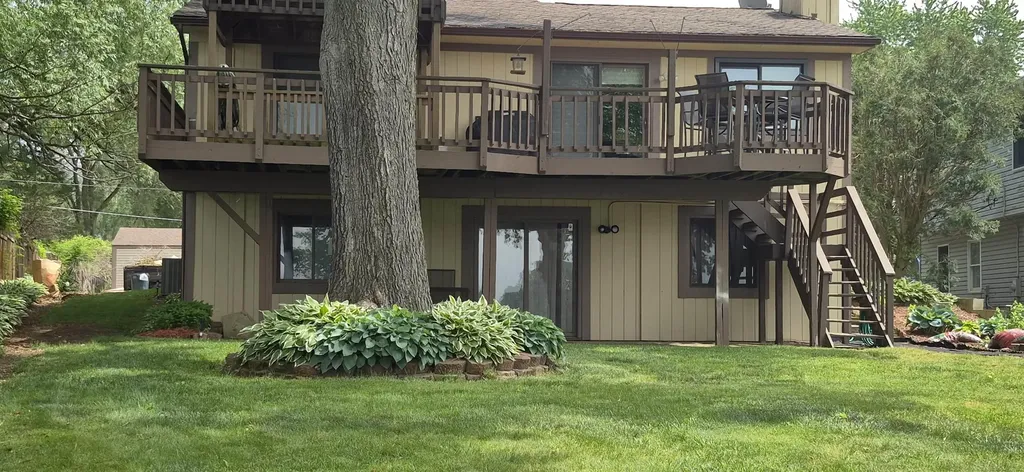 2765 Maple Ridge Avenue Highland Charter Township MI 48356