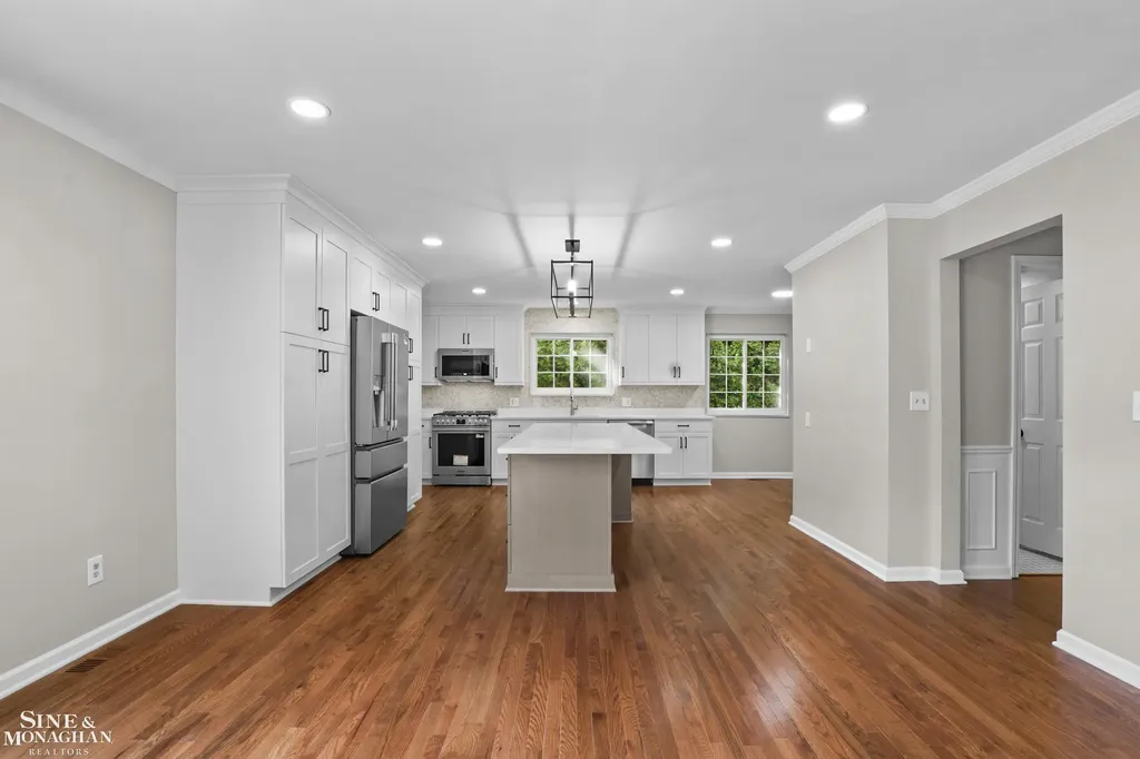 1200 Audubon Road Grosse Pointe Park City MI 48230