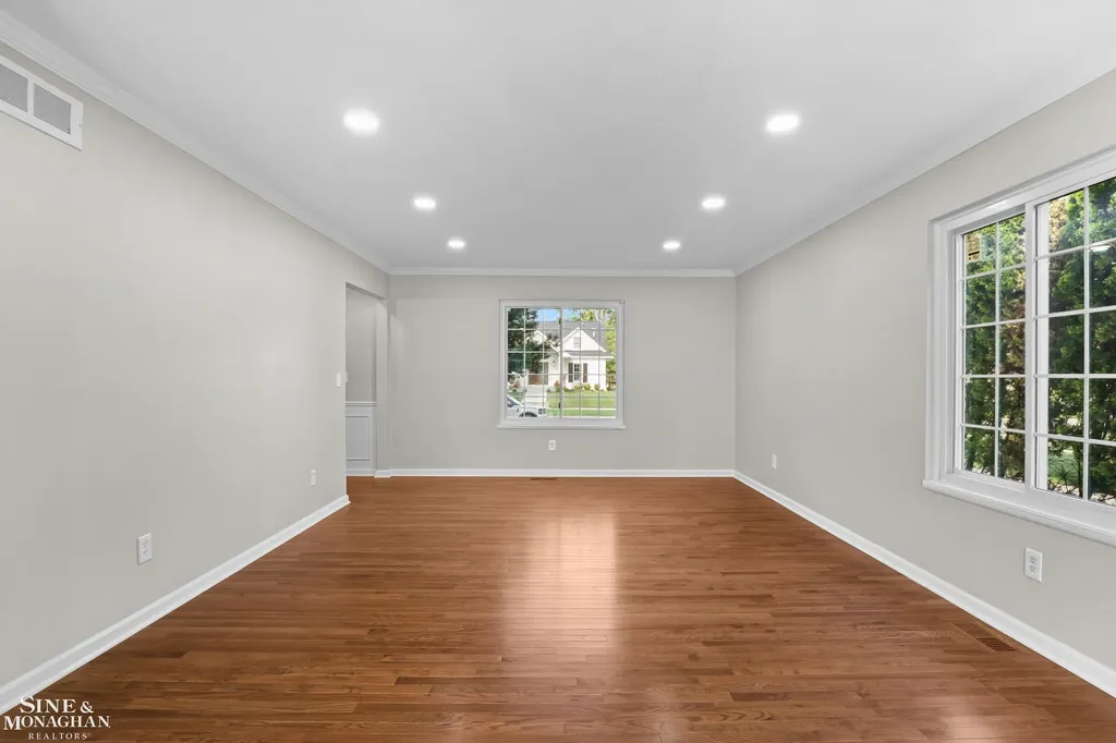 1200 Audubon Road Grosse Pointe Park City MI 48230