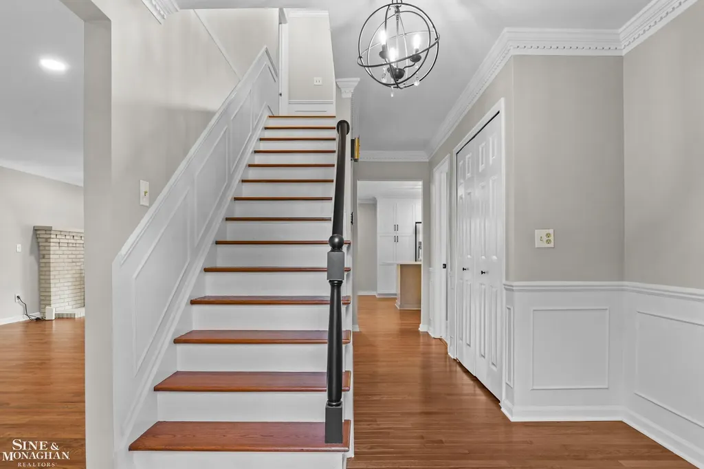 1200 Audubon Road Grosse Pointe Park City MI 48230