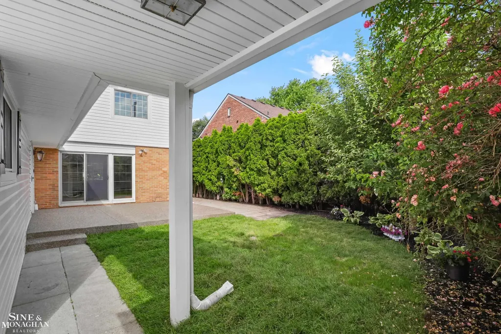 1200 Audubon Road Grosse Pointe Park City MI 48230
