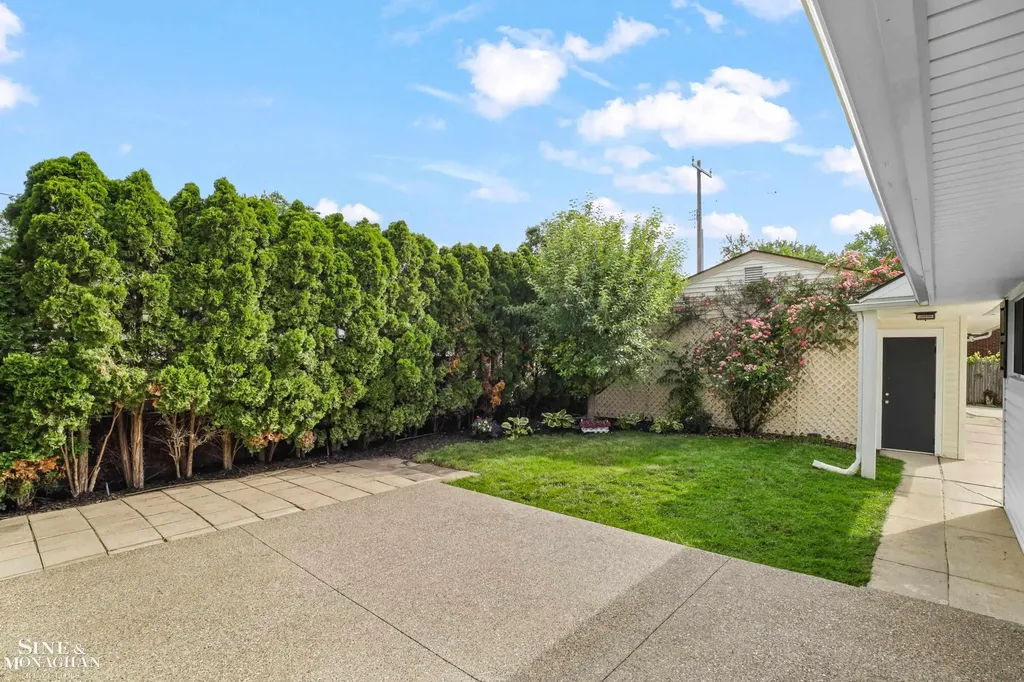 1200 Audubon Road Grosse Pointe Park City MI 48230