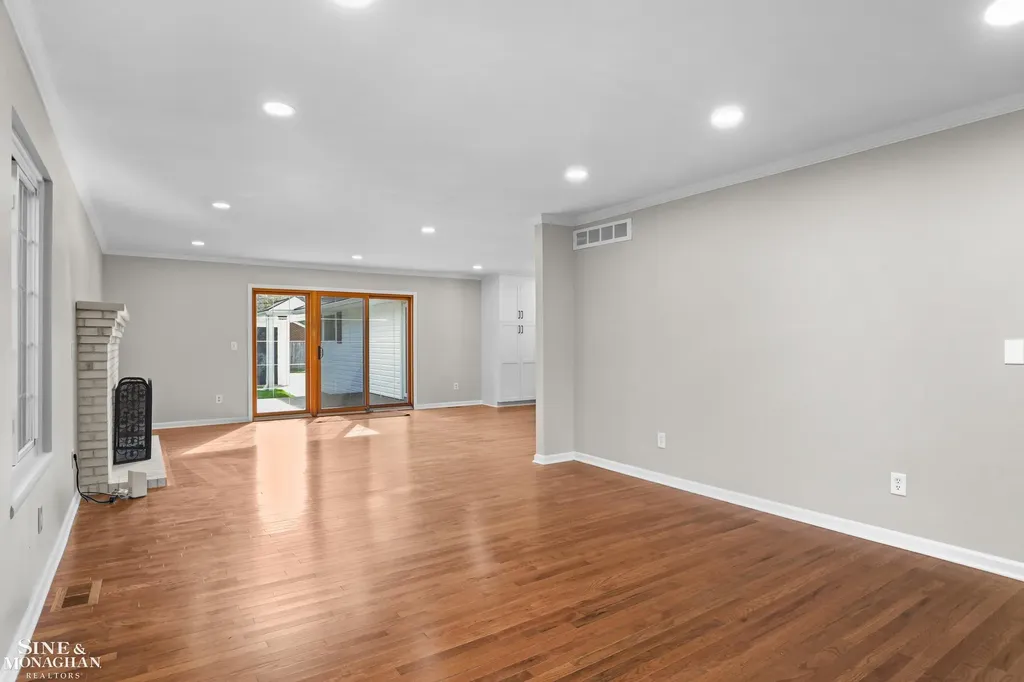 1200 Audubon Road Grosse Pointe Park City MI 48230