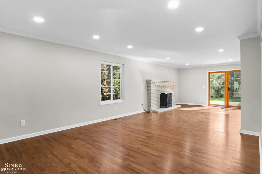 1200 Audubon Road Grosse Pointe Park City MI 48230
