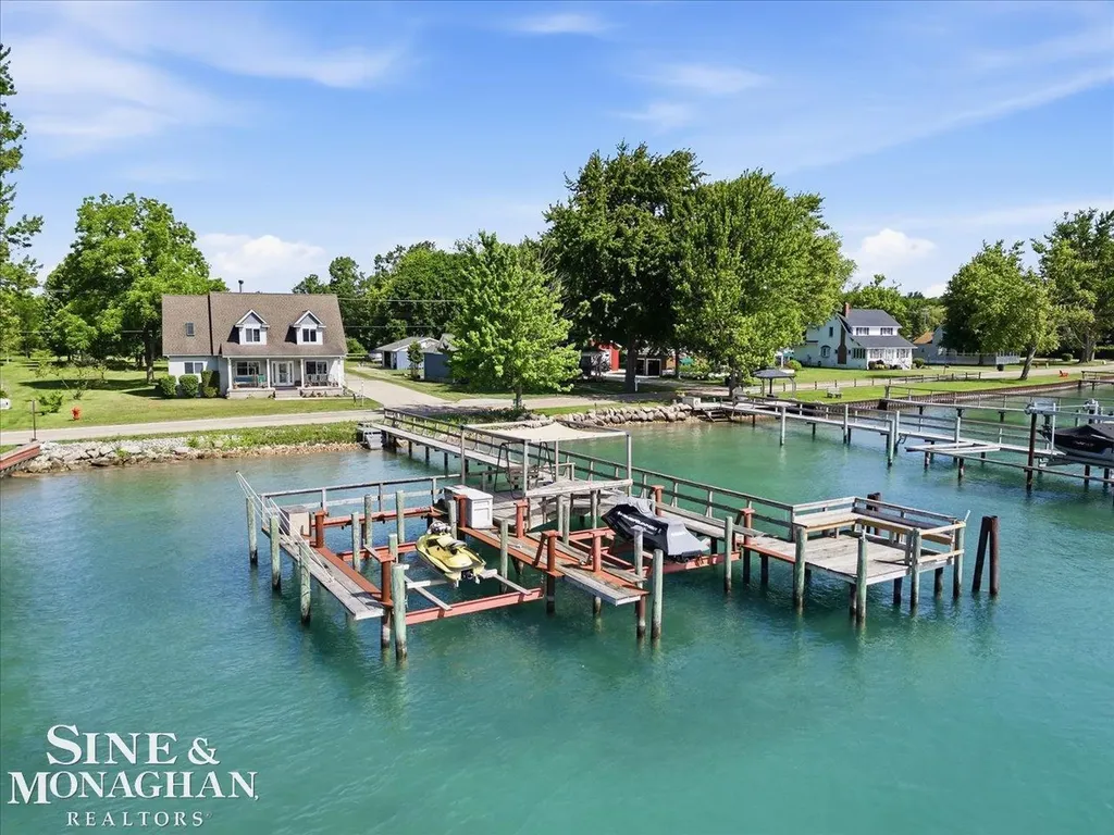 2300 S Channel Drive Clay Township MI 48028