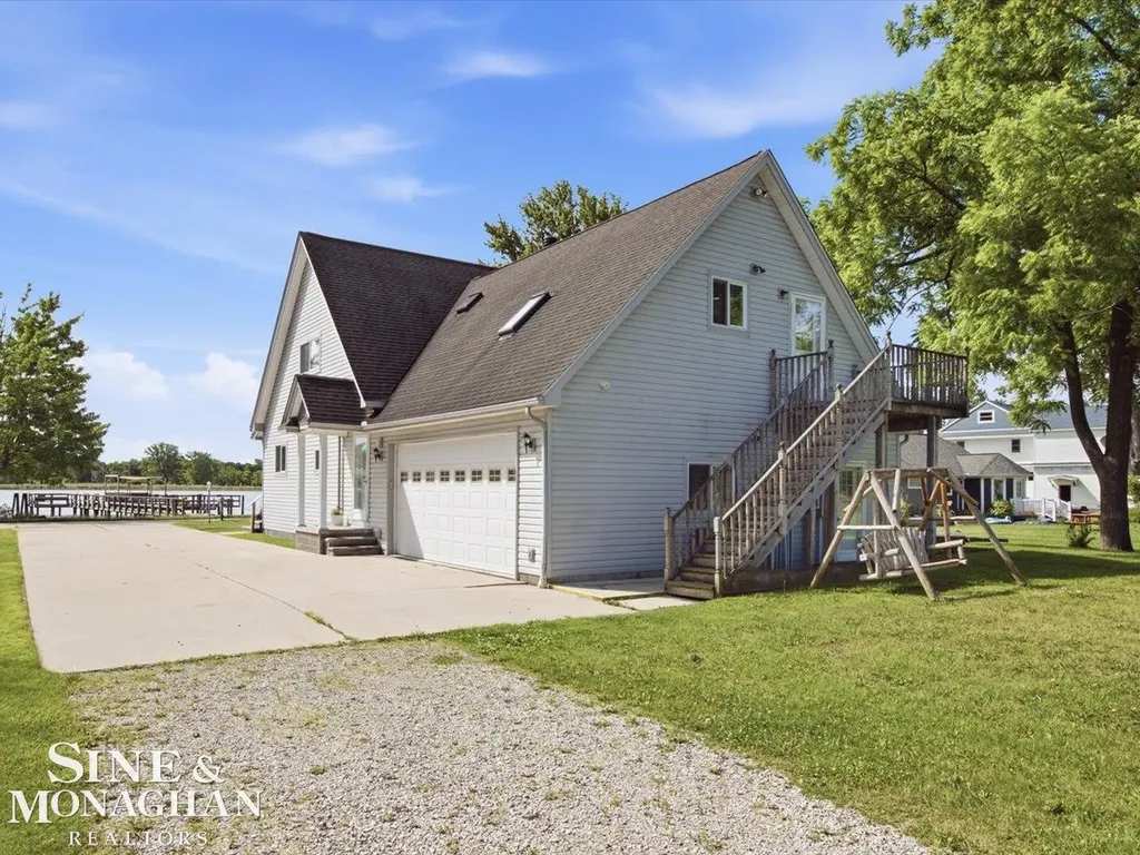 2300 S Channel Drive Clay Township MI 48028