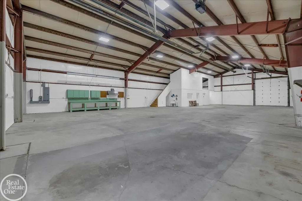 12565 E 9 Mile Road Warren City MI 48089