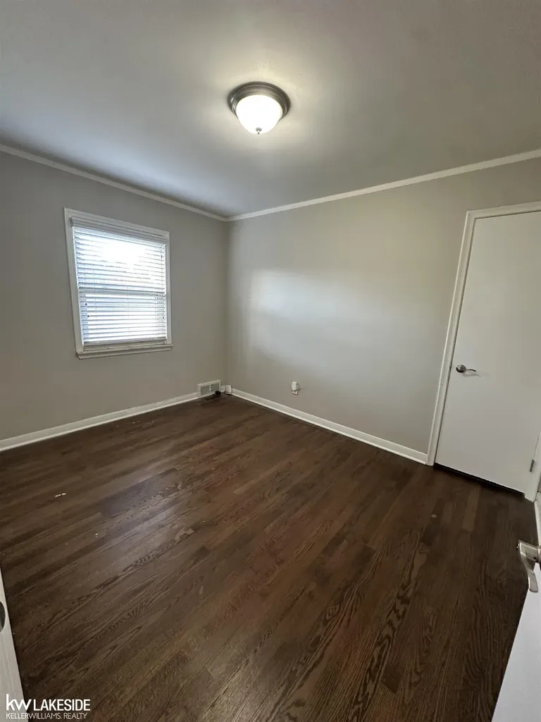 21443 Arrowhead Street St. Clair Shores City MI 48082