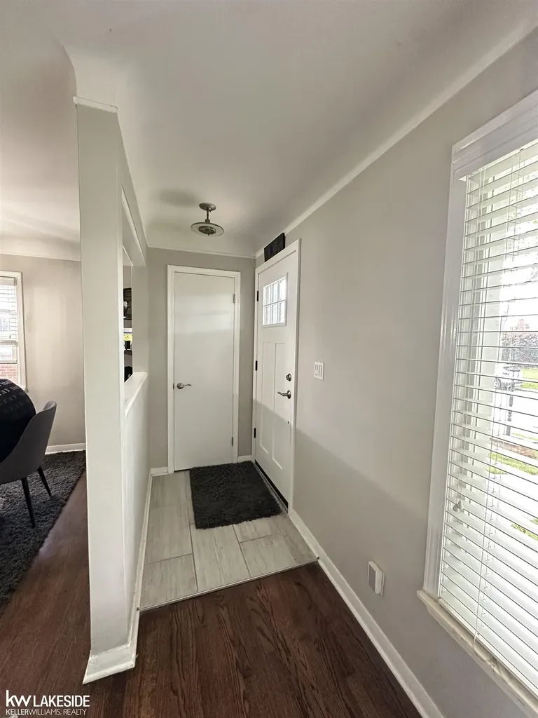 21443 Arrowhead Street St. Clair Shores City MI 48082