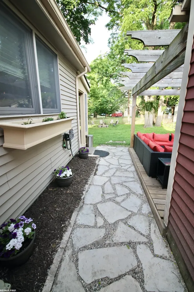 346 N Anderson Street Lake Orion Village MI 48362