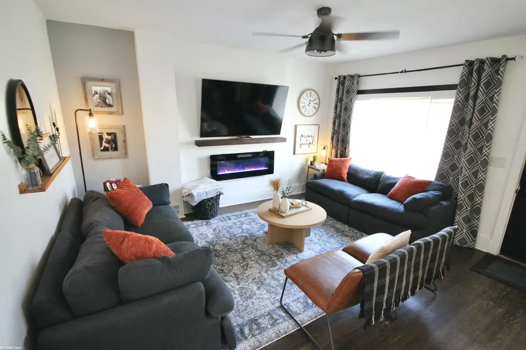 346 N Anderson Street Lake Orion Village MI 48362