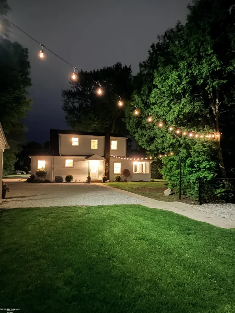 45409 North Avenue Macomb Township MI 48042