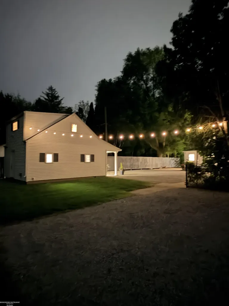 45409 North Avenue Macomb Township MI 48042