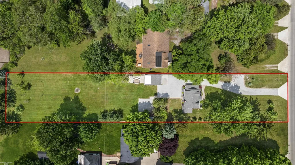 45409 North Avenue Macomb Township MI 48042