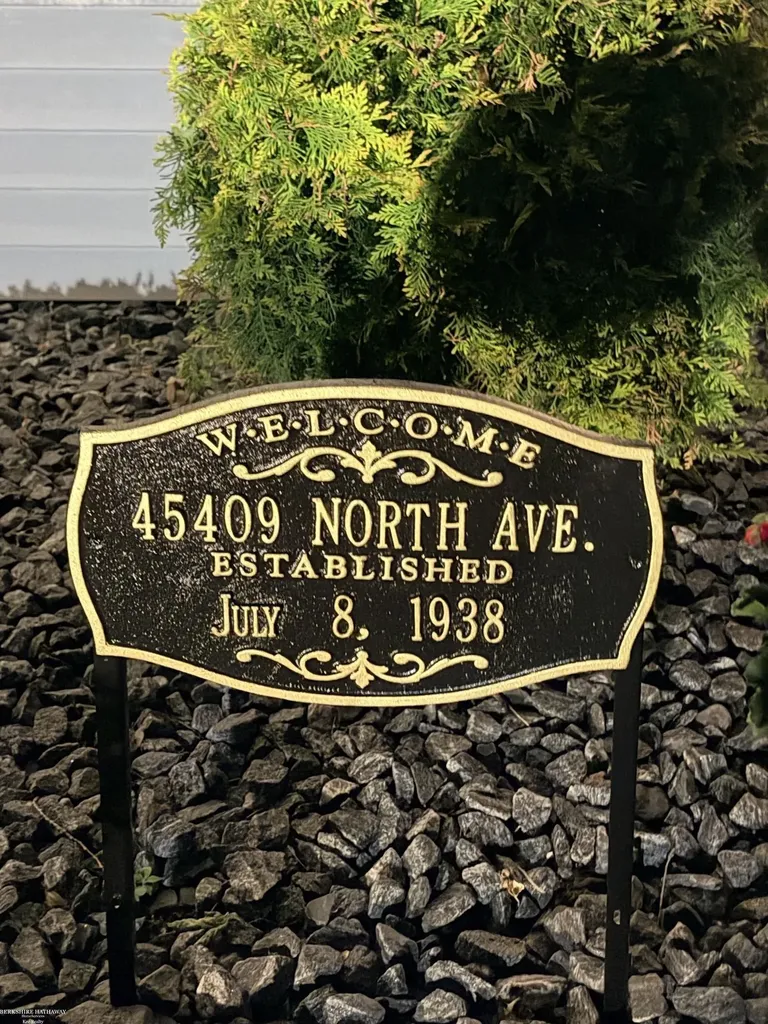 45409 North Avenue Macomb Township MI 48042