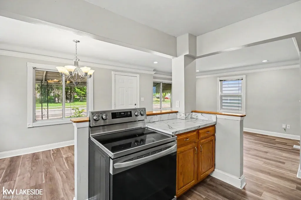 605 S Campbell Street Royal Oak City MI 48067
