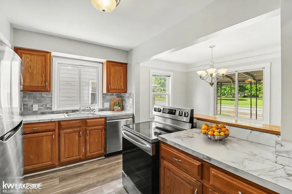 605 S Campbell Street Royal Oak City MI 48067