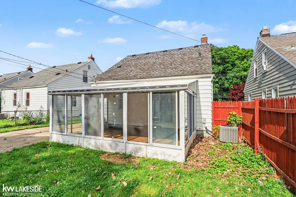 605 S Campbell Street Royal Oak City MI 48067