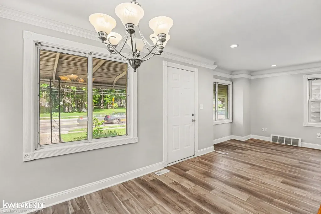 605 S Campbell Street Royal Oak City MI 48067